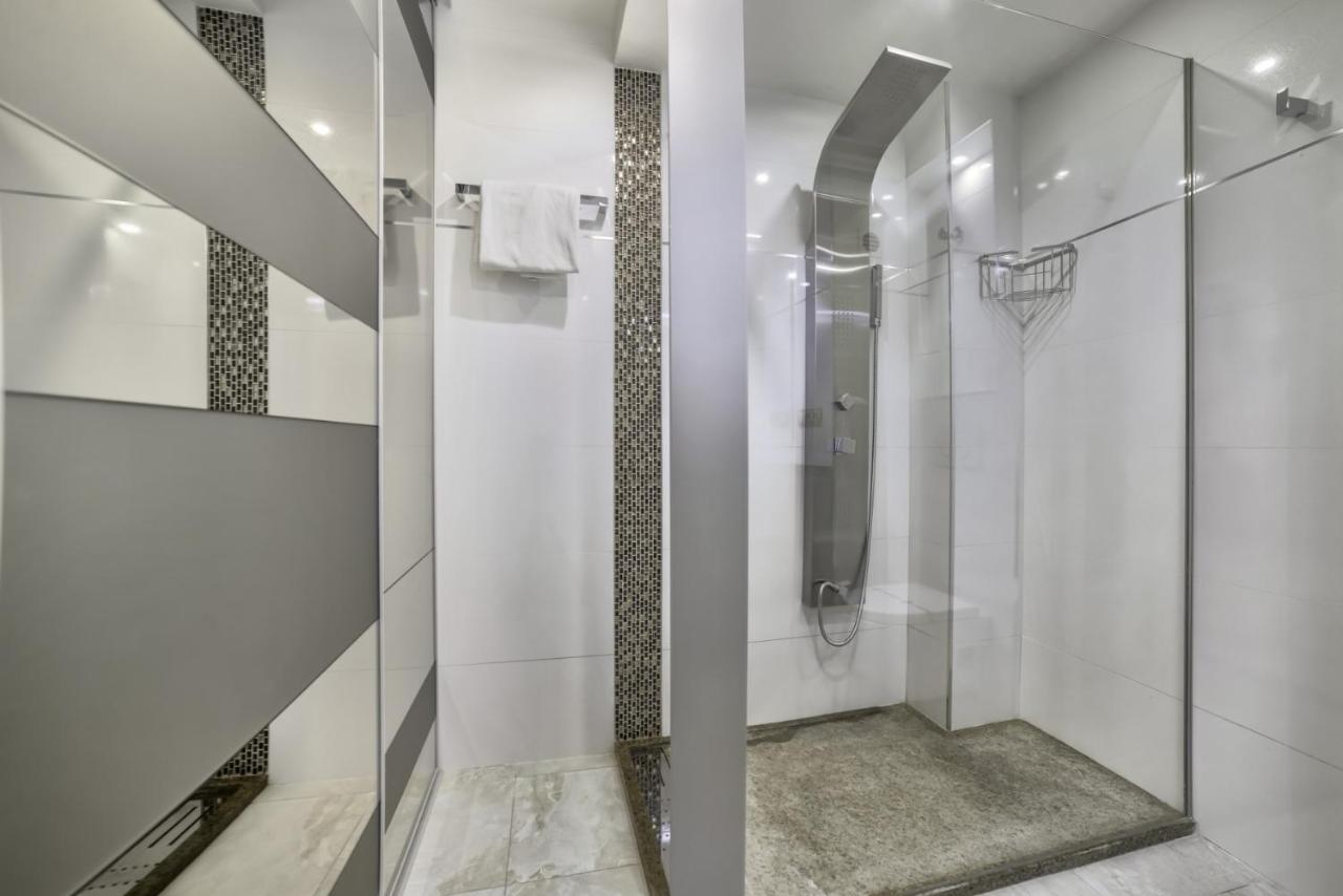 Apartamento Esmeralda กัลเป ภายนอก รูปภาพ